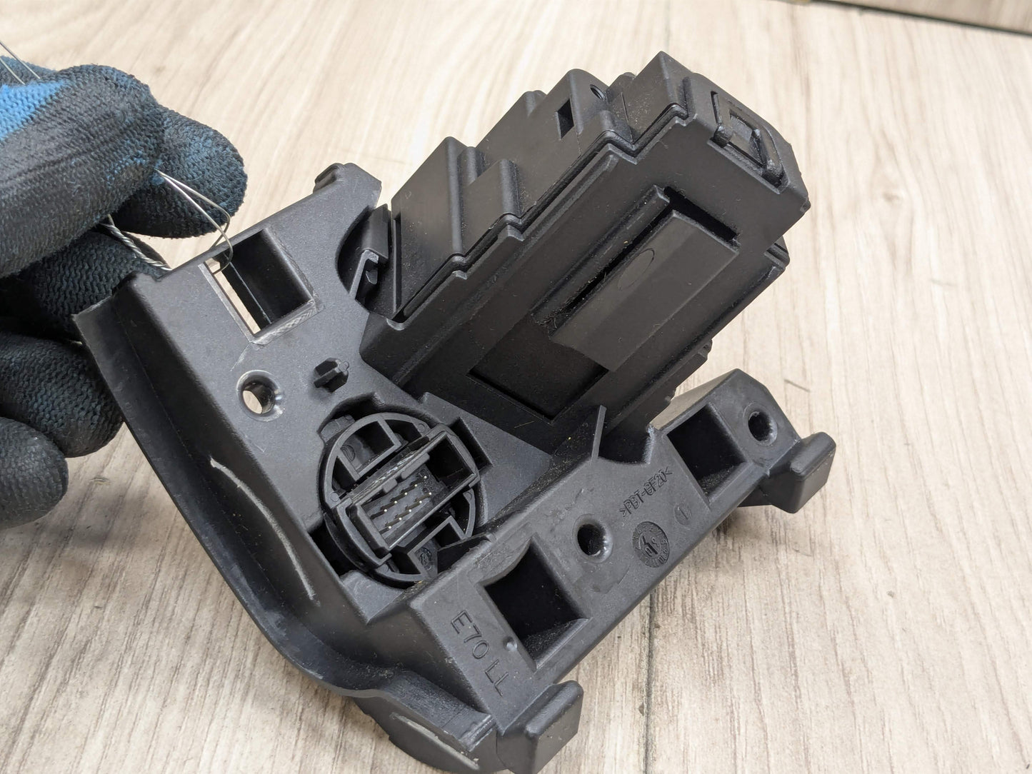 08-13 OEM BMW E70 E71 X5 X6 M Engine Start Stop Button Push Dash Switch Black