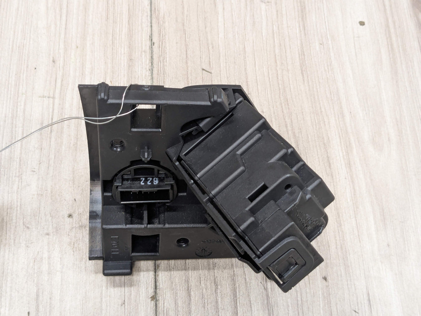 08-13 OEM BMW E70 E71 X5 X6 M Engine Start Stop Button Push Dash Switch Black