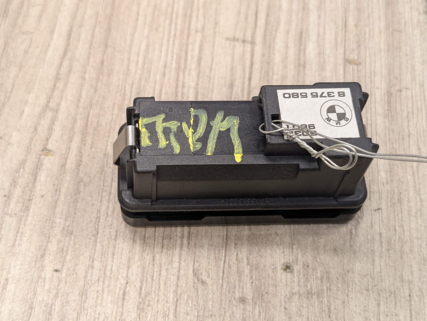 OEM BMW E70 E71 X5 X6 Tailgate Trunk Lid Open Close Release Open Switch Button