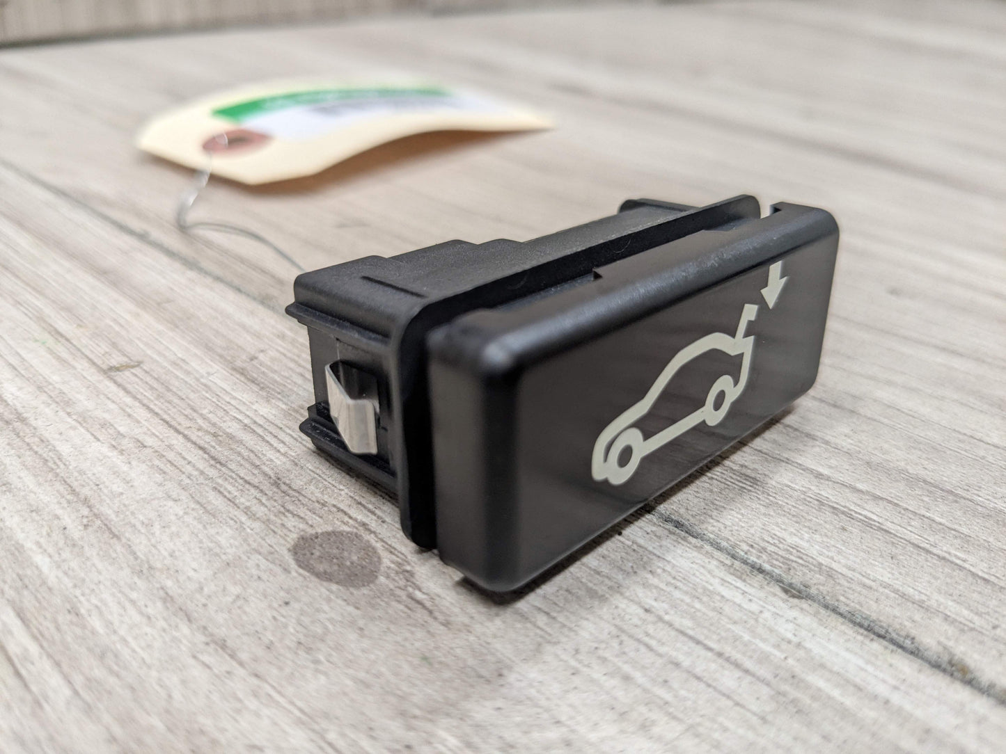 OEM BMW E70 E71 X5 X6 Tailgate Trunk Lid Open Close Release Open Switch Button