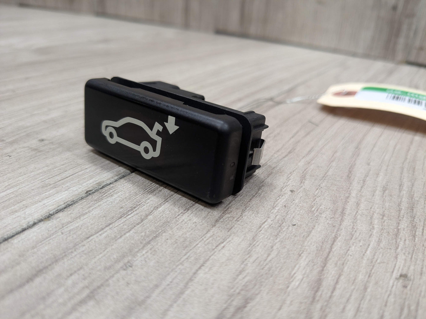 OEM BMW E70 E71 X5 X6 Tailgate Trunk Lid Open Close Release Open Switch Button