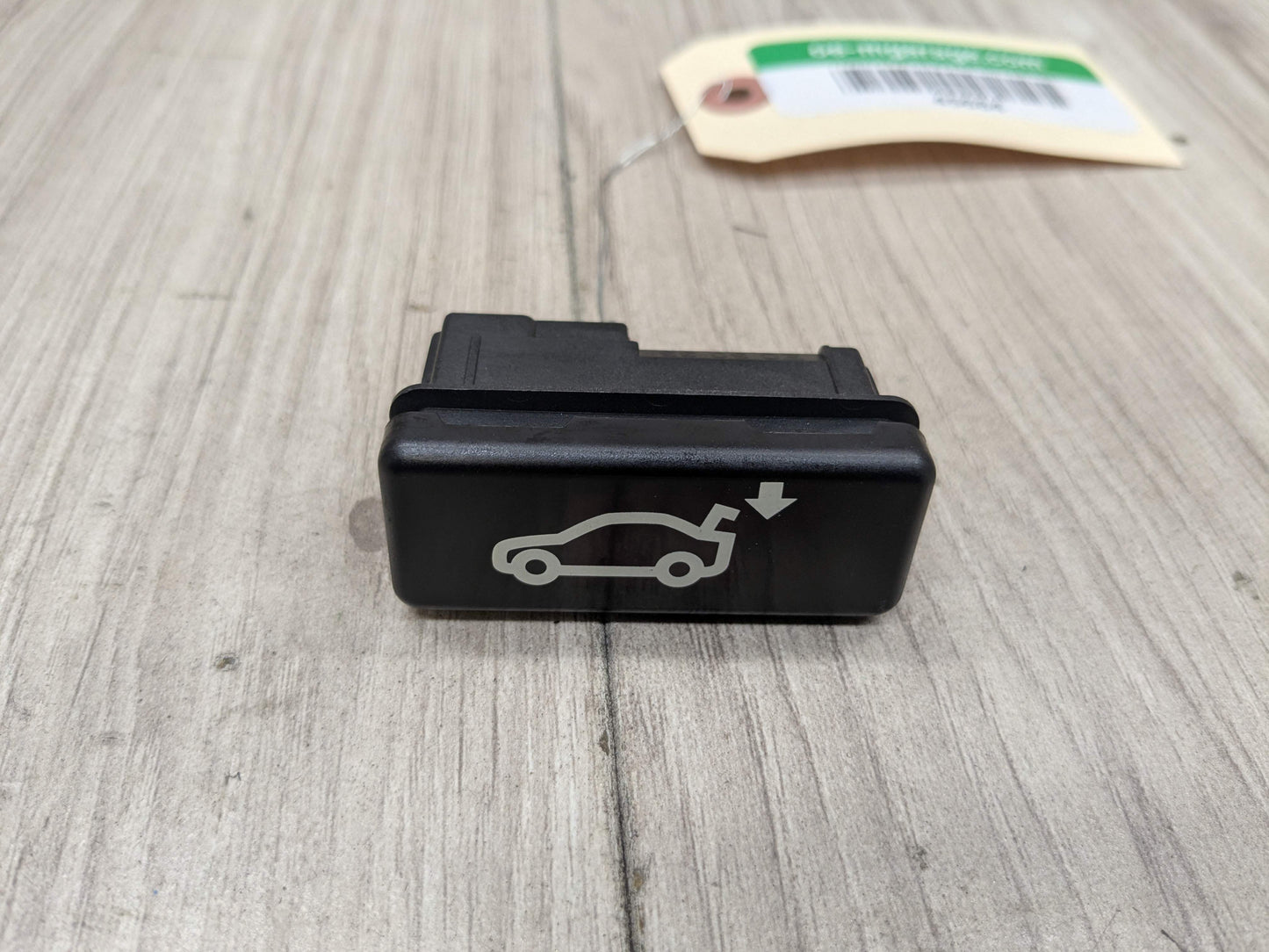 OEM BMW E70 E71 X5 X6 Tailgate Trunk Lid Open Close Release Open Switch Button