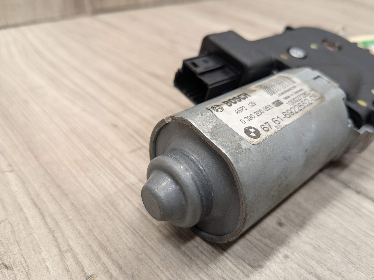 OEM BMW E53 E70 E83 X3 X5 Upper Sunroof Moon Roof Motor Unit