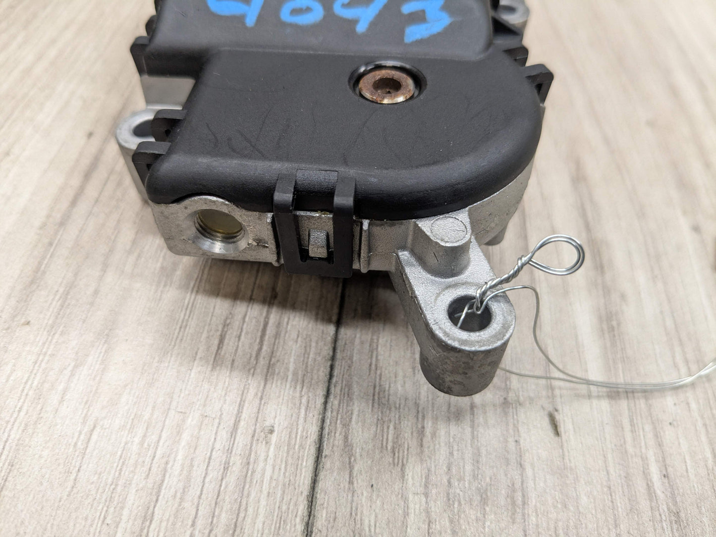 OEM BMW E53 E70 E83 X3 X5 Upper Sunroof Moon Roof Motor Unit