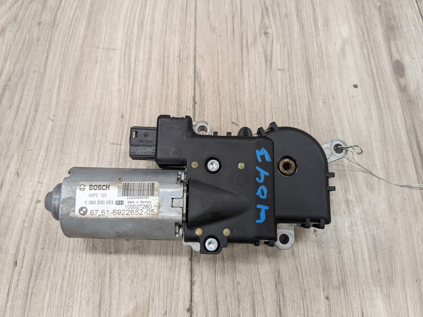 OEM BMW E53 E70 E83 X3 X5 Upper Sunroof Moon Roof Motor Unit