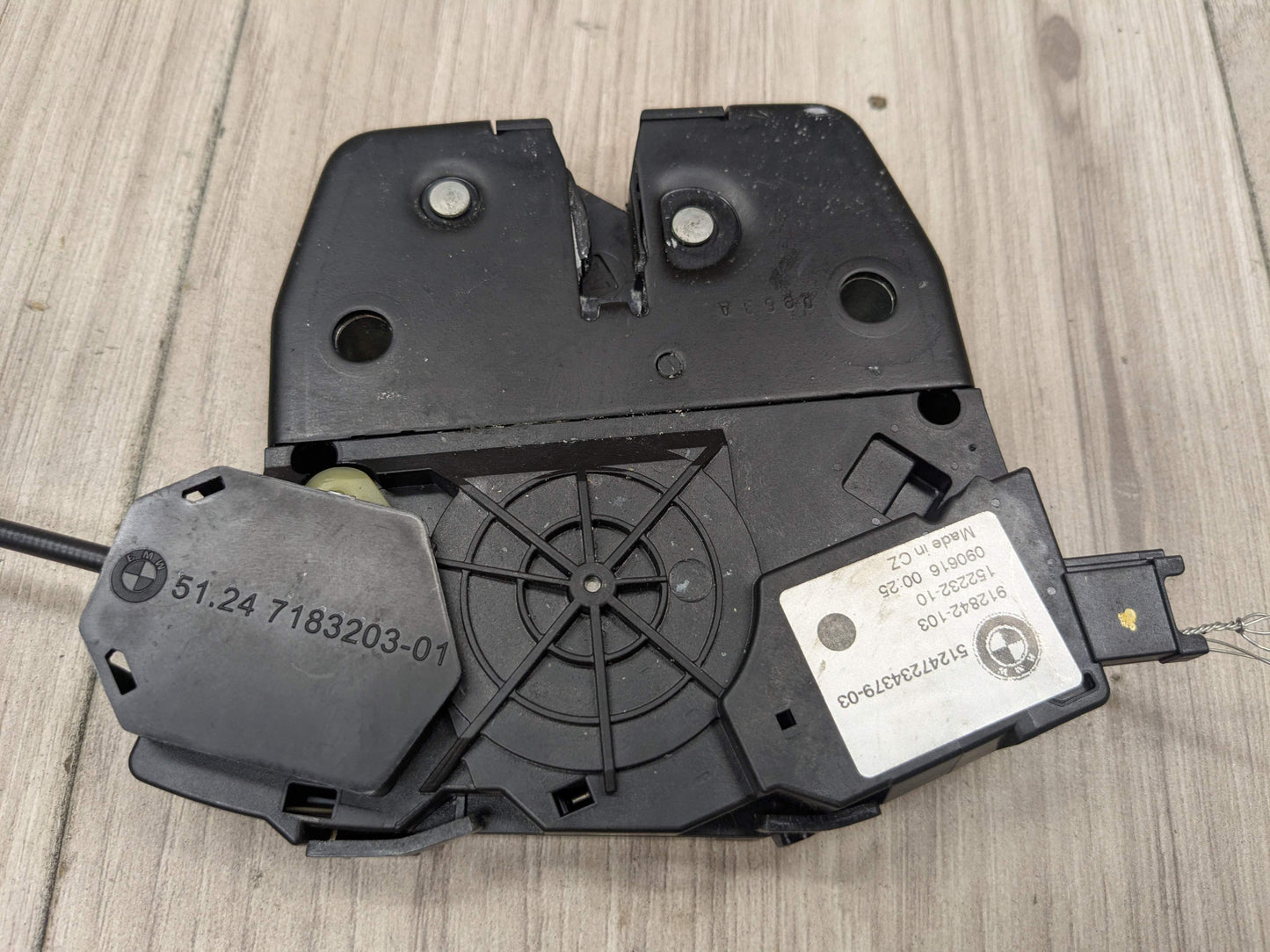 07-13 OEM BMW E70 X5 Rear Tailgate Trunk Lid Latch Lock Opener Actuator