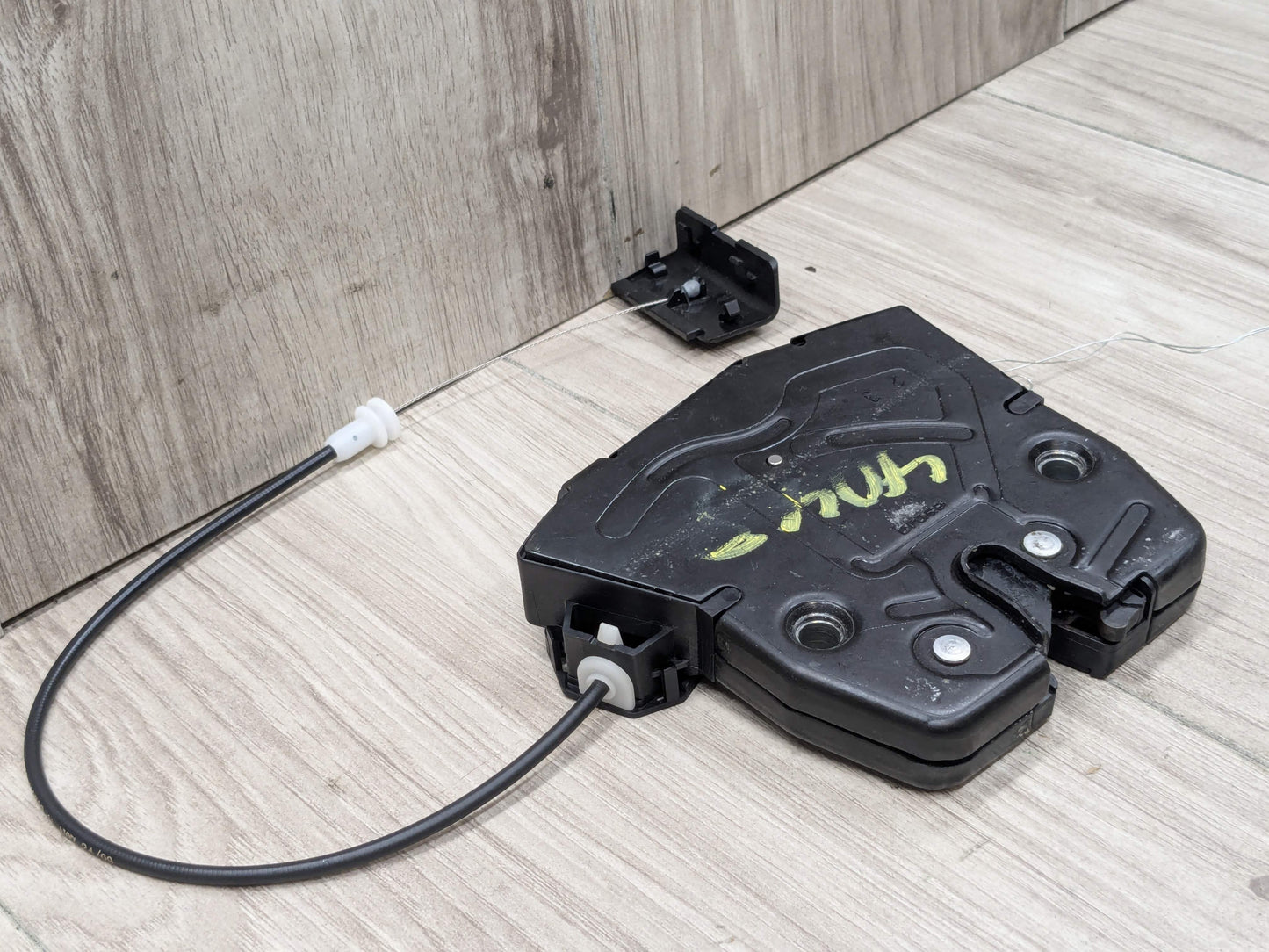 07-13 OEM BMW E70 X5 Rear Tailgate Trunk Lid Latch Lock Opener Actuator