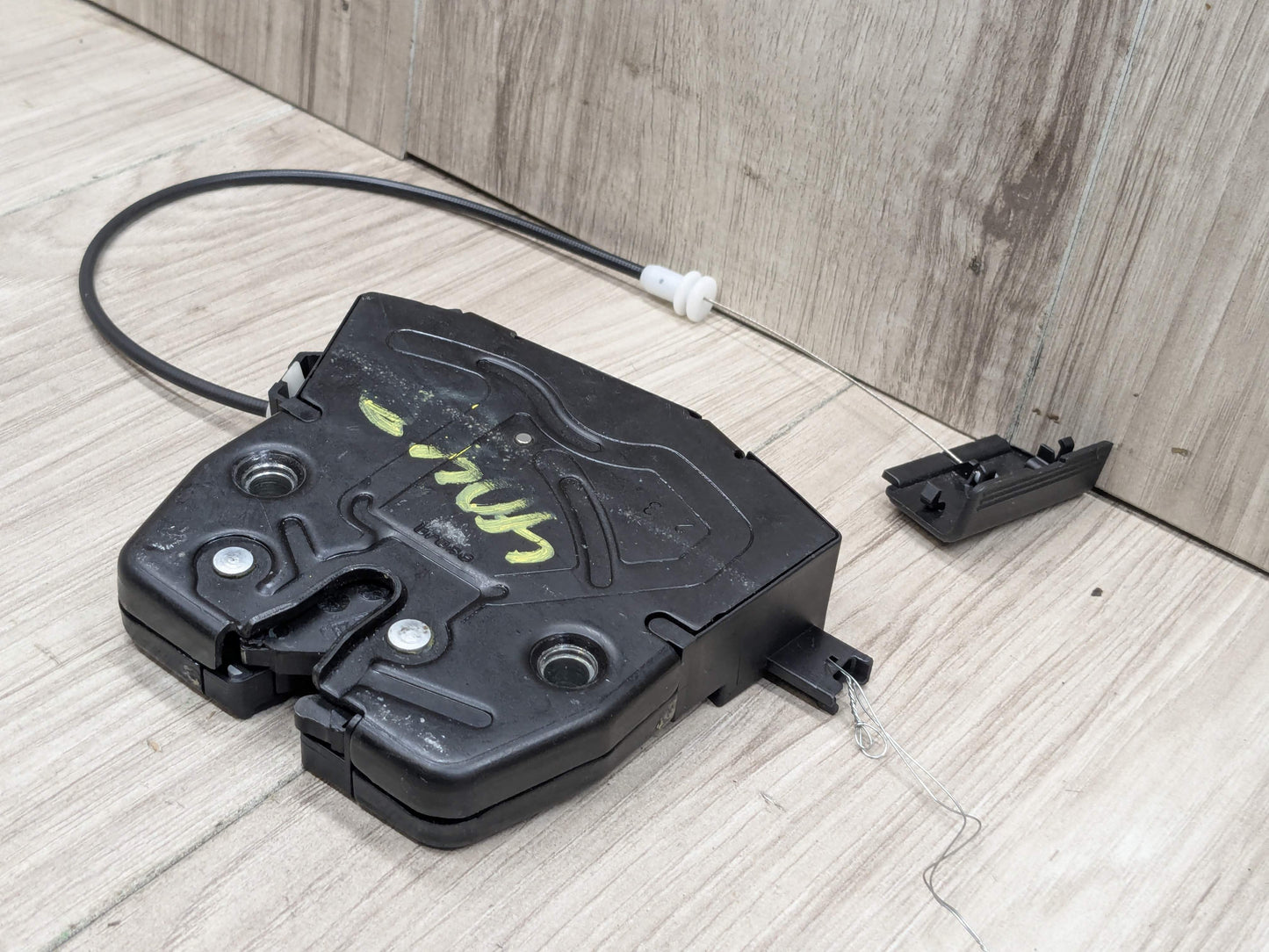 07-13 OEM BMW E70 X5 Rear Tailgate Trunk Lid Latch Lock Opener Actuator