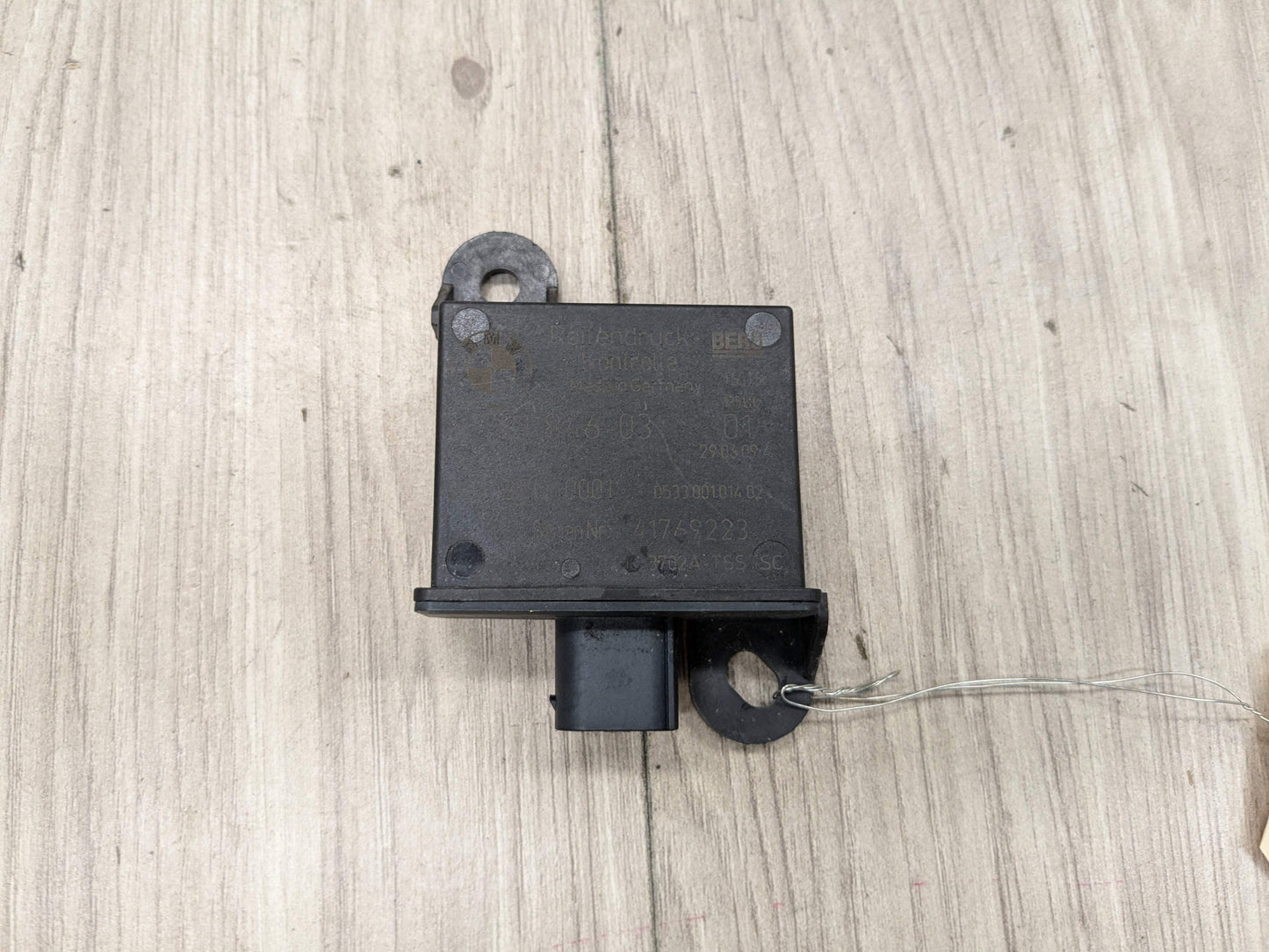 OEM BMW E70 E90 E92 X5 Trigger Transmitter Tire Pressure Monitor Sensor TPMS RDC