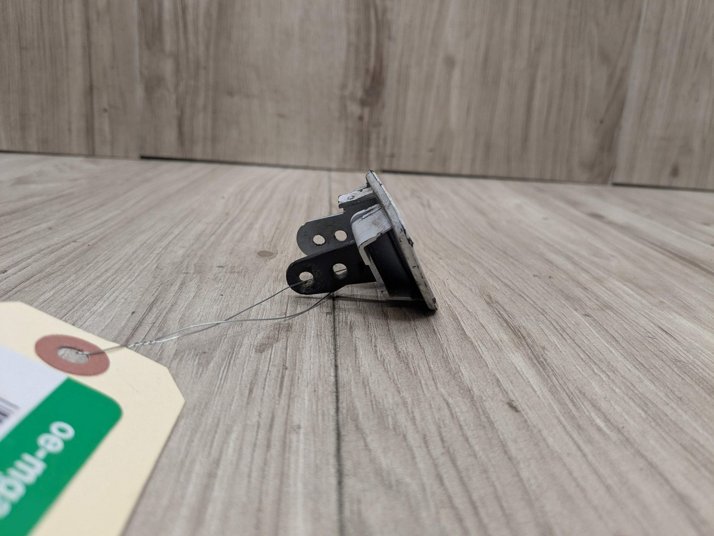 07-13 OEM BMW E70 X5 Front Right Passenger Bumper Headlight Washer Cap Cover