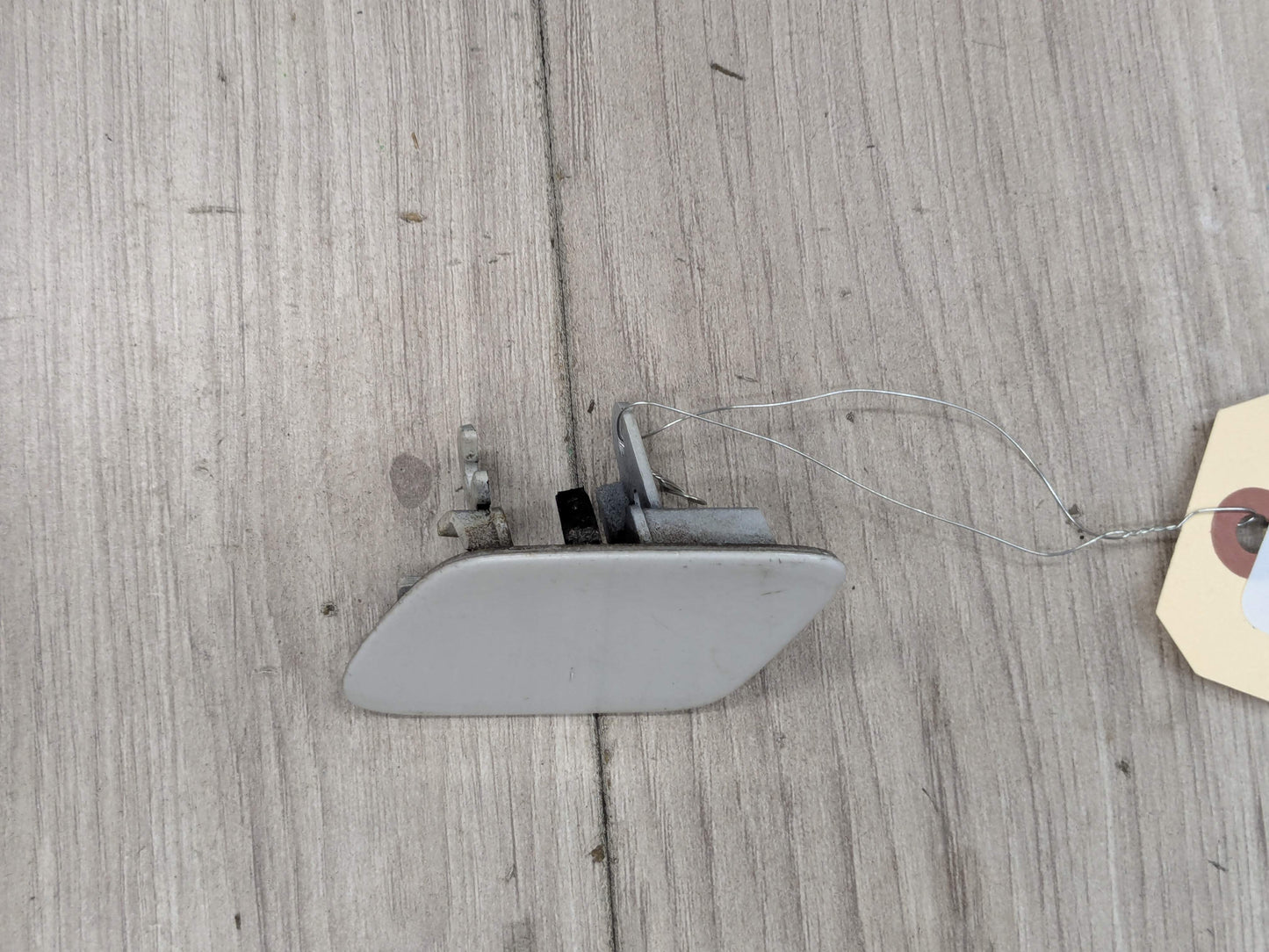 07-13 OEM BMW E70 X5 Front Left Driver Bumper Headlight Washer Cap Cover White