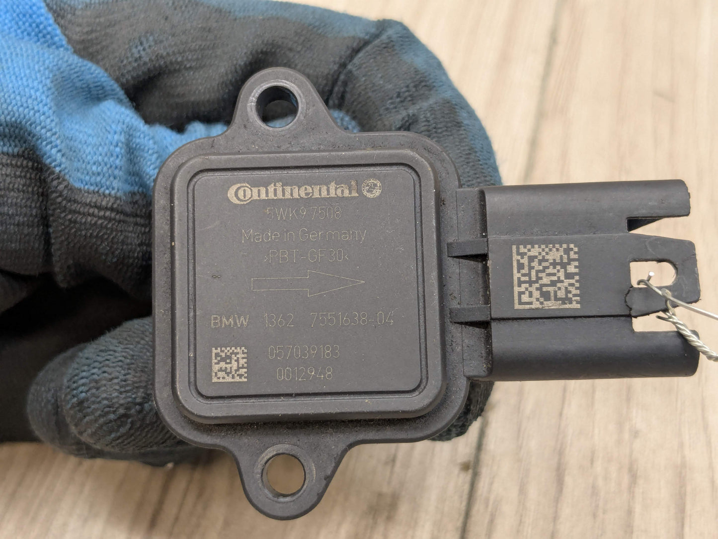 OEM BMW E82 E88 E90 E92 E93 328 Engine N51 N52 Air Flow Mass MAF Sensor Meter