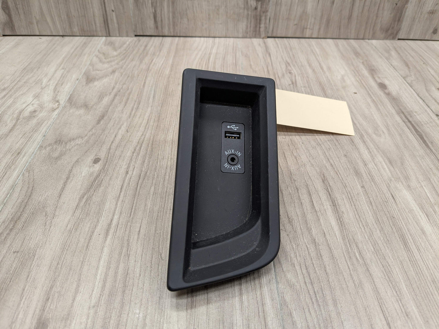 12-18 OEM BMW F22 F30 F32 F80 F82 F83 Center Console Insert AUX USB Port Trim