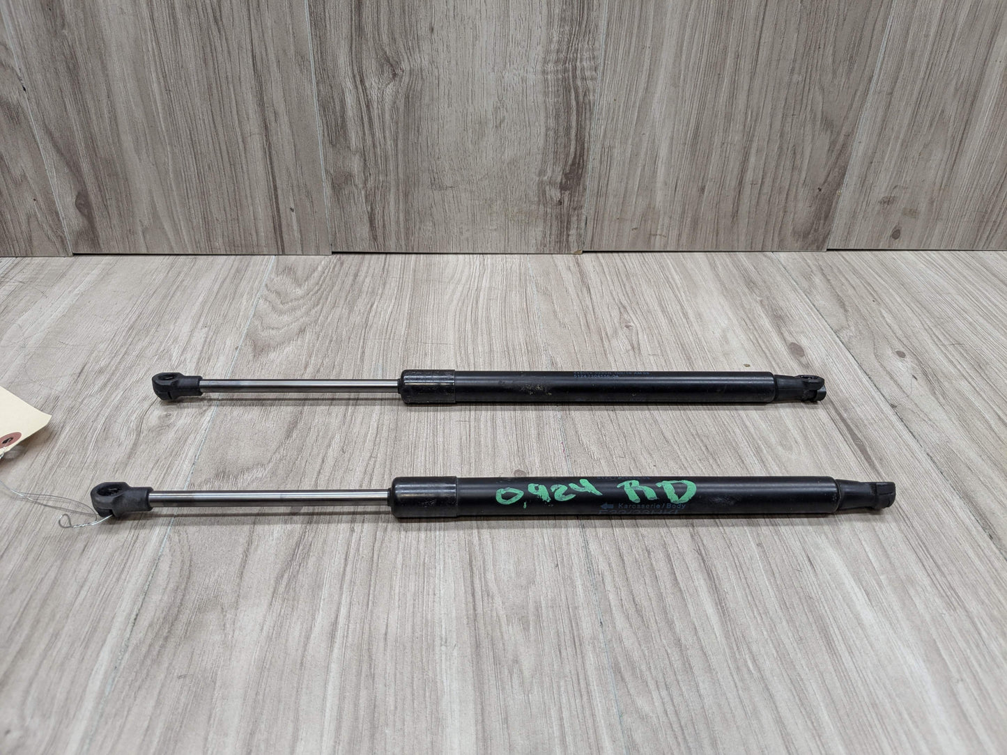 14-20 OEM BMW F22 F23 F87 M2 Rear Left Right Trunk Lid Spring Strut Shocks SET