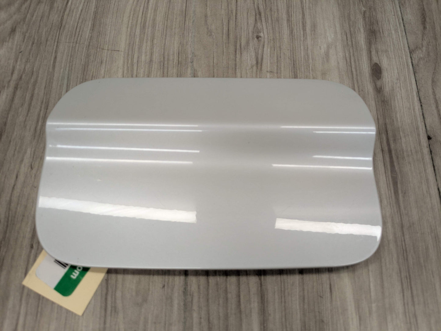 OEM BMW F22 228 230 M235 M240 Rear Fuel Gas Tank Flap Lid Cover Cap White A96