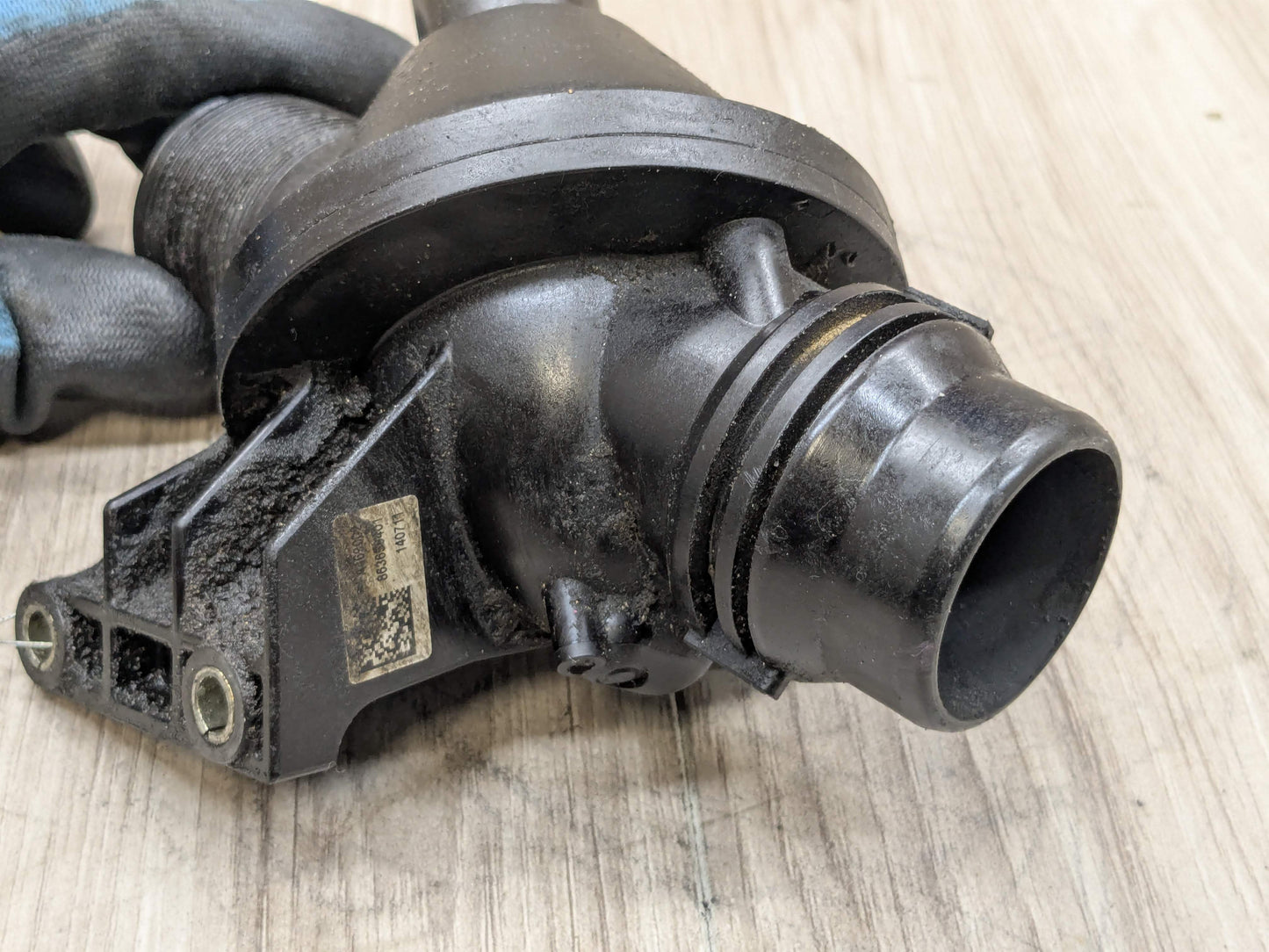 OEM BMW F10 F15 F22 F25 F30 F32 Engine N20 N26 Water Coolant Thermostat Housing
