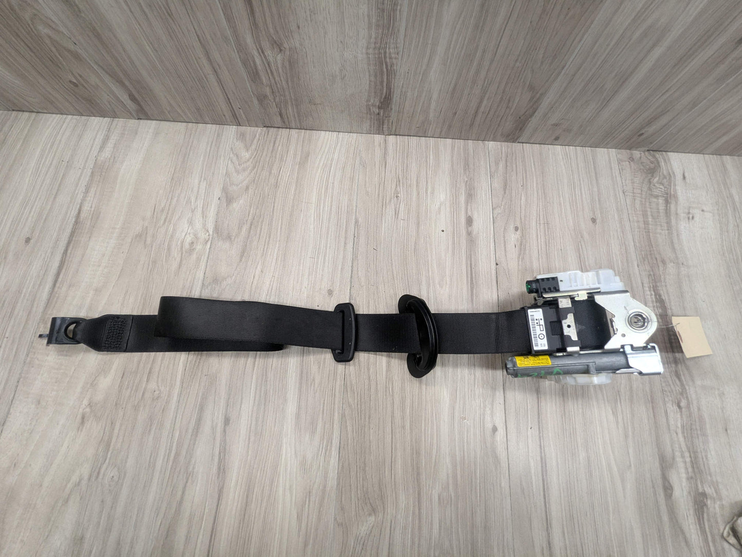 OEM BMW F22 F87 228 230 M235 M240 Front Right Passenger Seatbelt Retractor Black