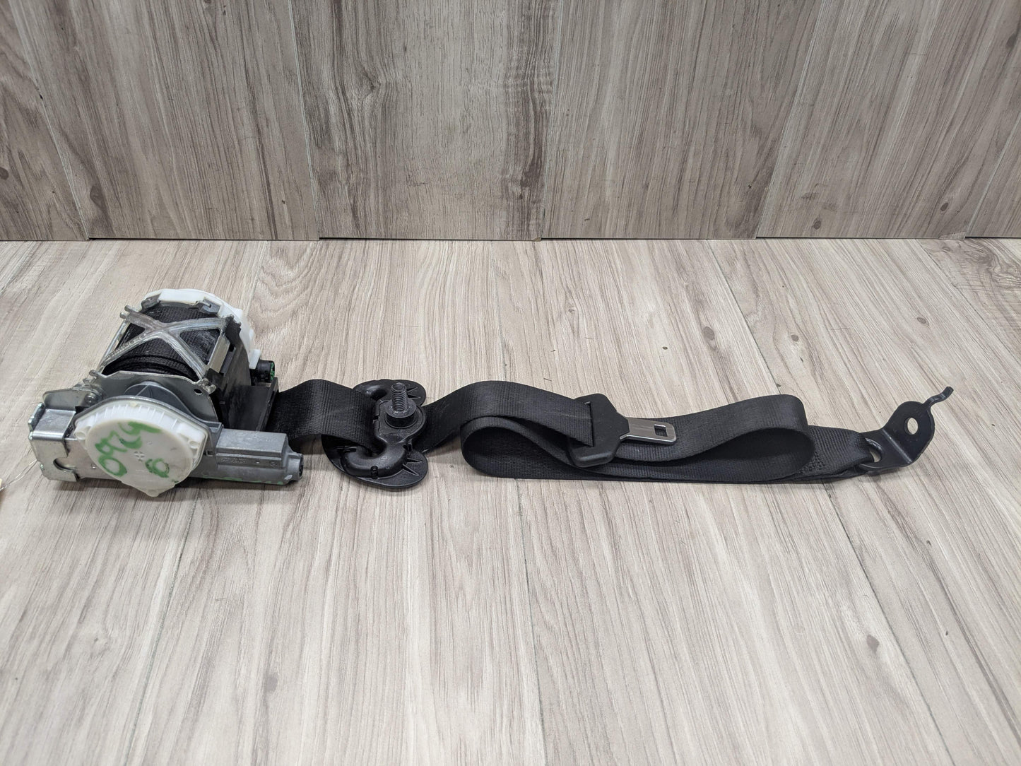 OEM BMW F22 F87 228 230 M235 M240 Front Right Passenger Seatbelt Retractor Black