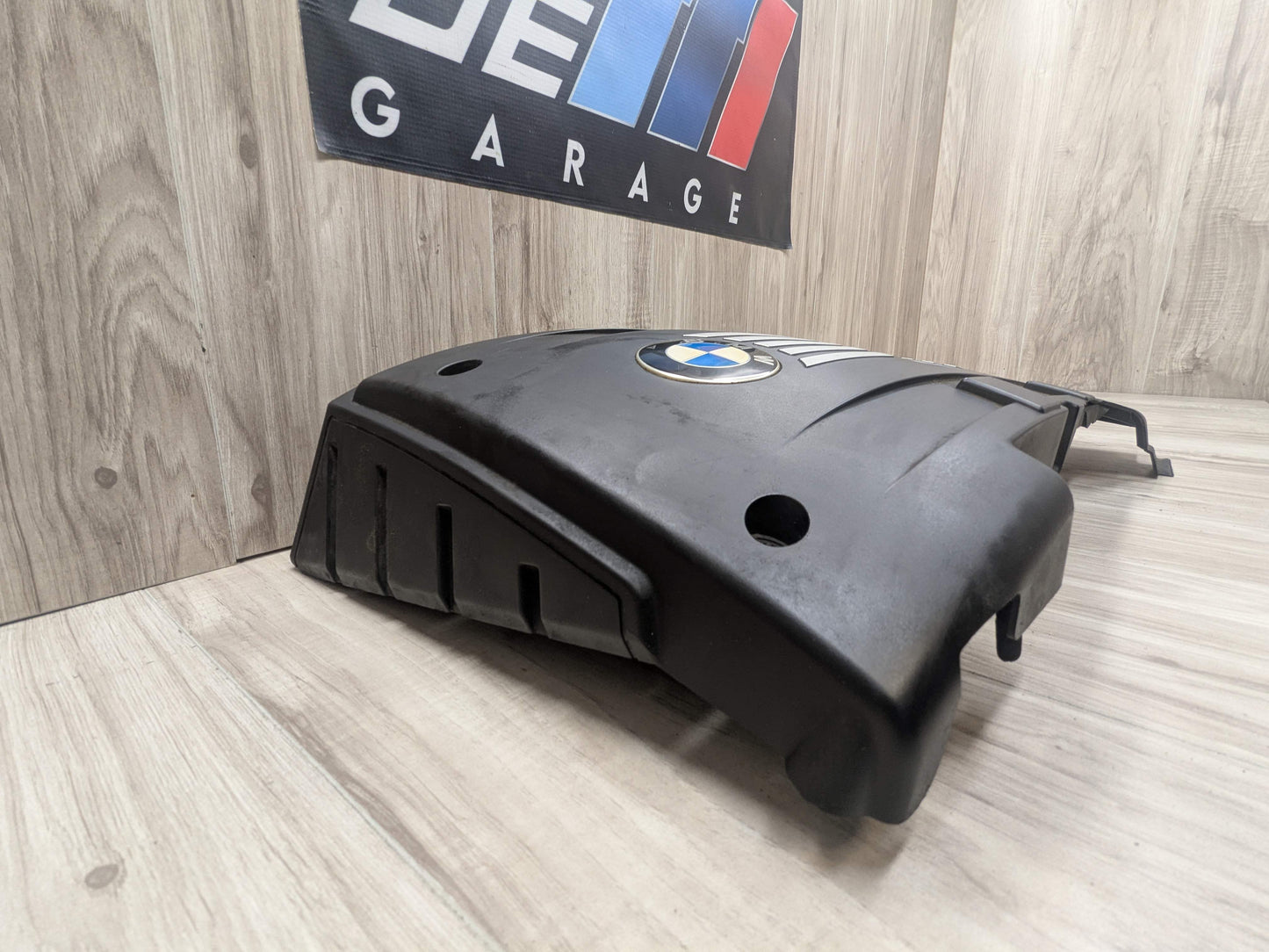 OEM BMW E88 E90 E92 E93 Engine Cover N54 Head Cylinder Ignition Coil Covering