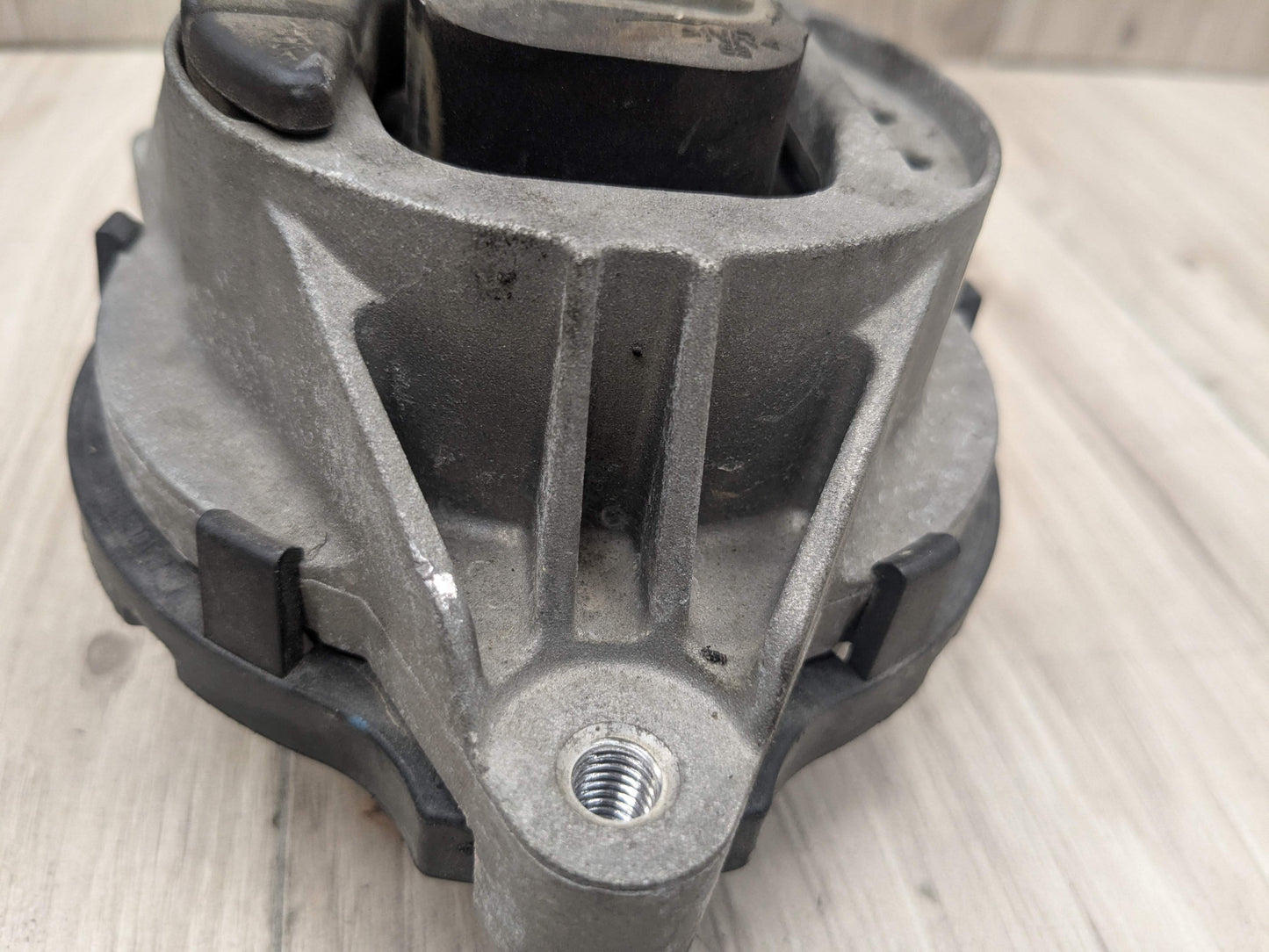 OEM BMW F30 F32 F36 335 340 435 440 Engine N55 B58 Right Passenger Motor Mount