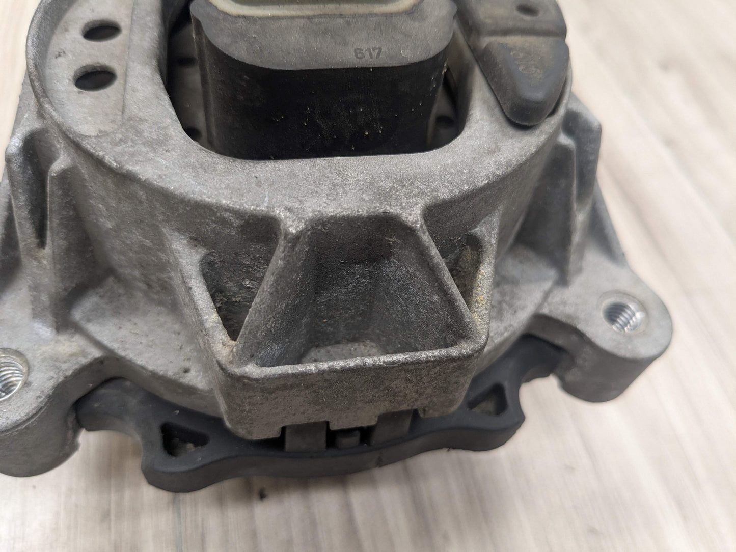 OEM BMW F30 F32 F36 335 340 435 440 Engine N55 B58 Right Passenger Motor Mount