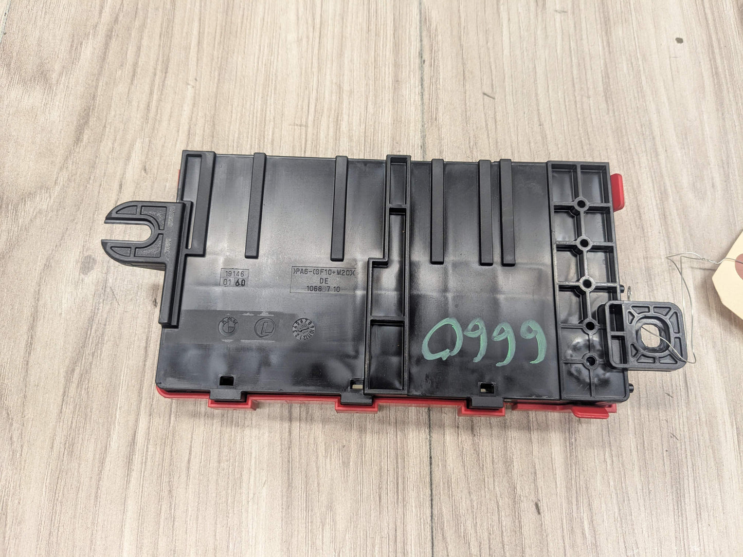OEM BMW G11 G12 G14 G15 G16 G30 B+ Junction Terminal Power Relay Fuse Box