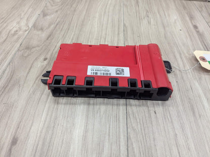OEM BMW G11 G12 G14 G15 G16 G30 B+ Junction Terminal Power Relay Fuse Box