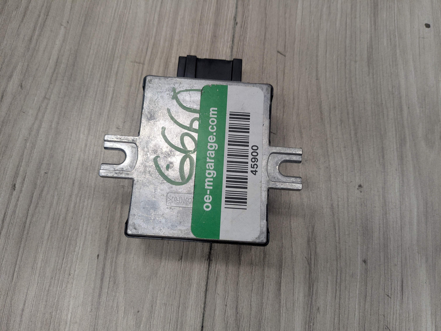 PRE-LCI OEM BMW G01 G12 G30 530 540 M550 740 750 X3 Fuel Pump Control Module