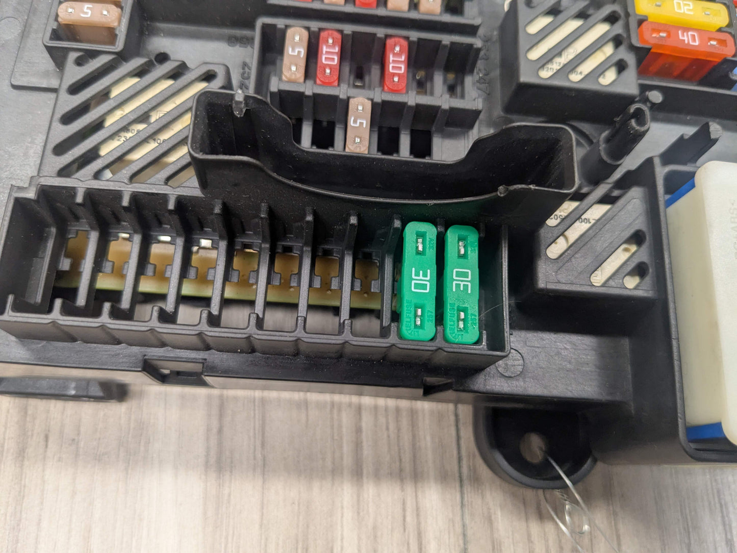 PRE-LCI OEM BMW F90 G12 G15 G30 530 540 M550 Rear Power Distribution Fuse Box