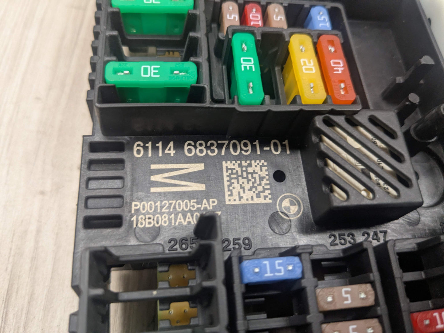 PRE-LCI OEM BMW F90 G12 G15 G30 530 540 M550 Rear Power Distribution Fuse Box