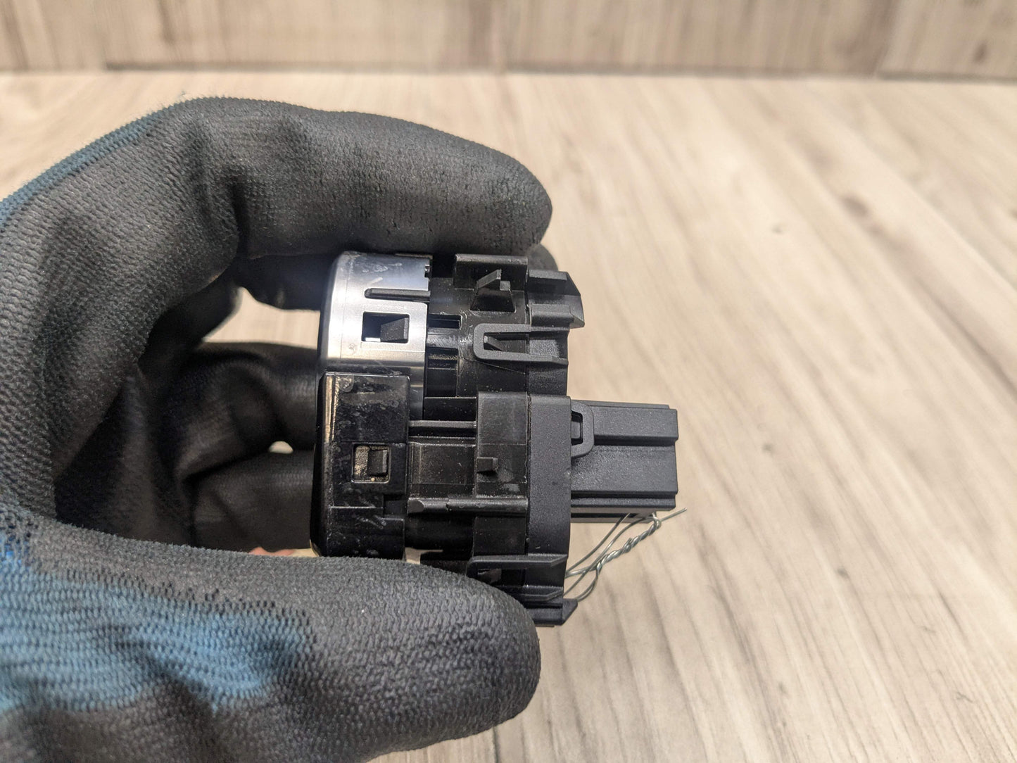 17-23 OEM BMW G30 G32 530 540 M550 640 Engine Start Stop Button Push Dash Switch