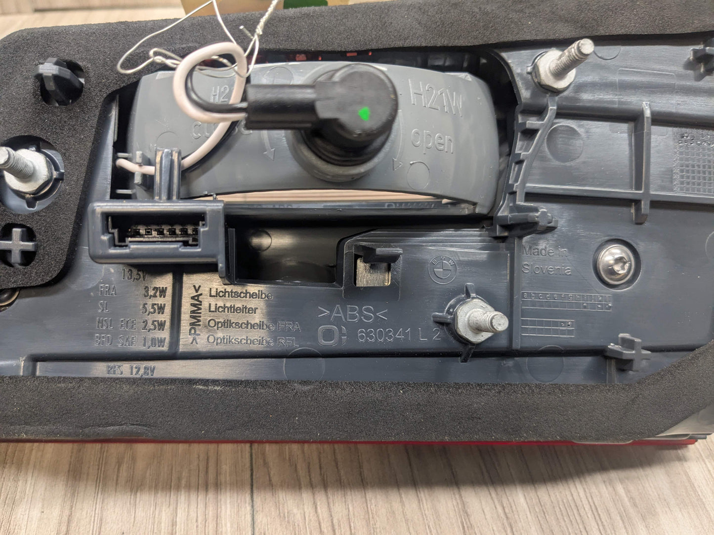 17-20 OEM BMW F90 G30 530 540 M550 M5 Rear Left Driver Inner Trunk Tail Light