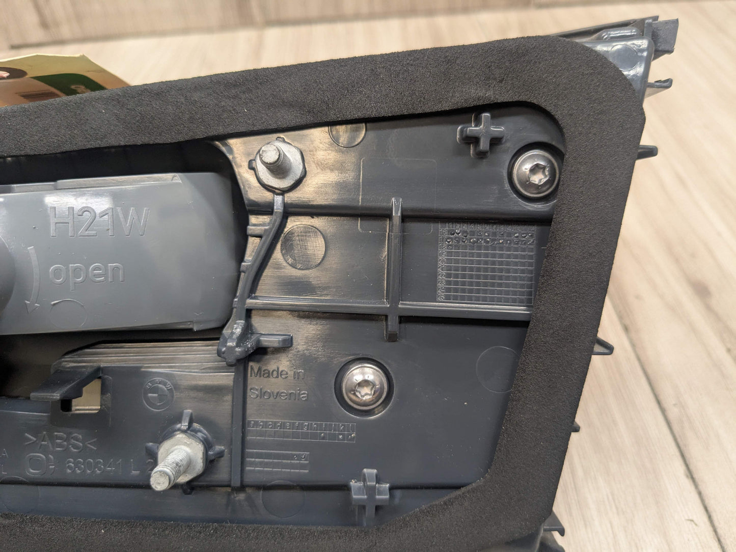 17-20 OEM BMW F90 G30 530 540 M550 M5 Rear Left Driver Inner Trunk Tail Light