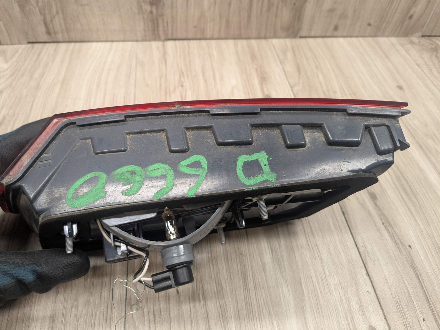 17-20 OEM BMW F90 G30 530 540 M550 M5 Rear Left Driver Inner Trunk Tail Light