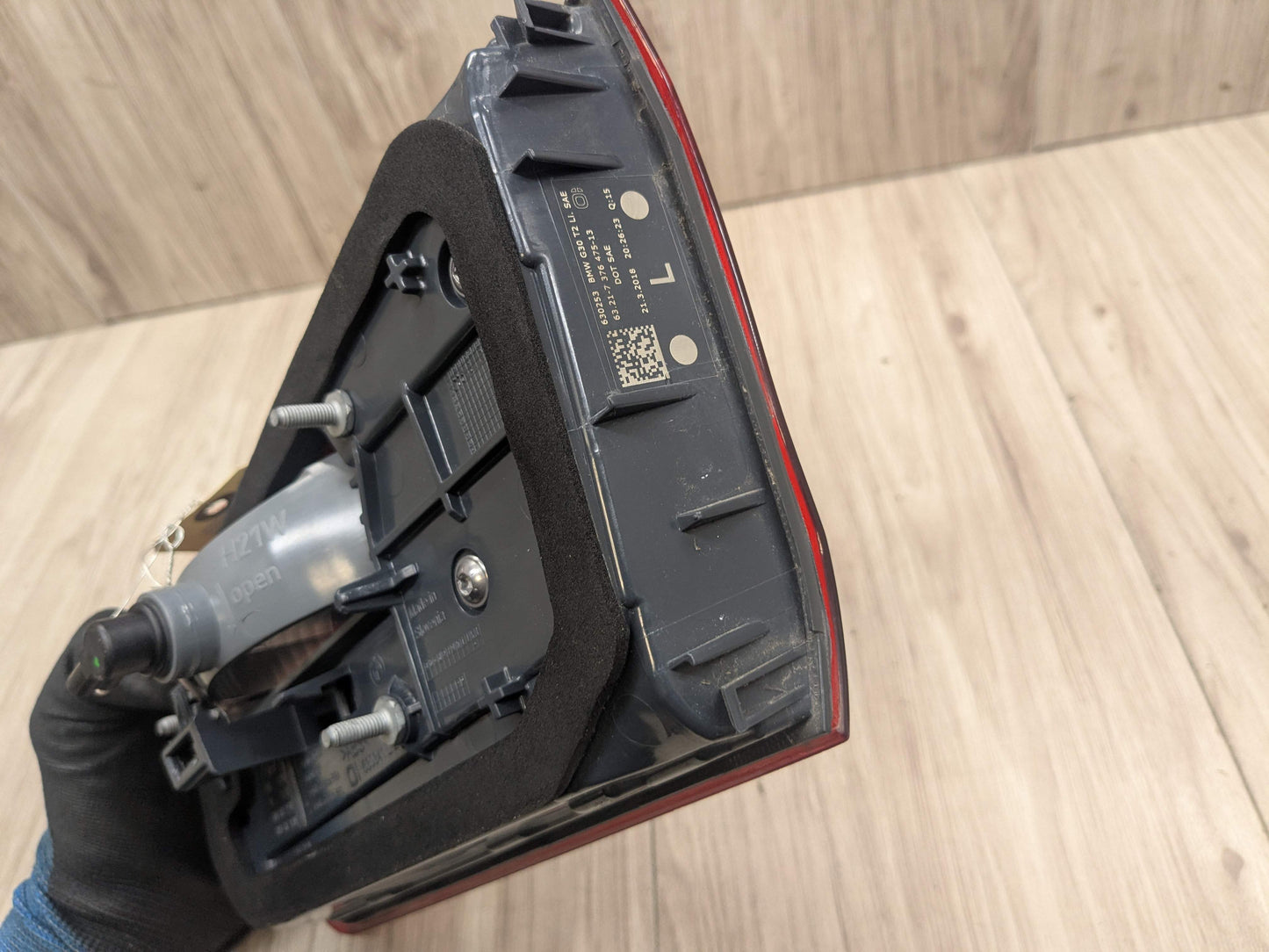 17-20 OEM BMW F90 G30 530 540 M550 M5 Rear Left Driver Inner Trunk Tail Light