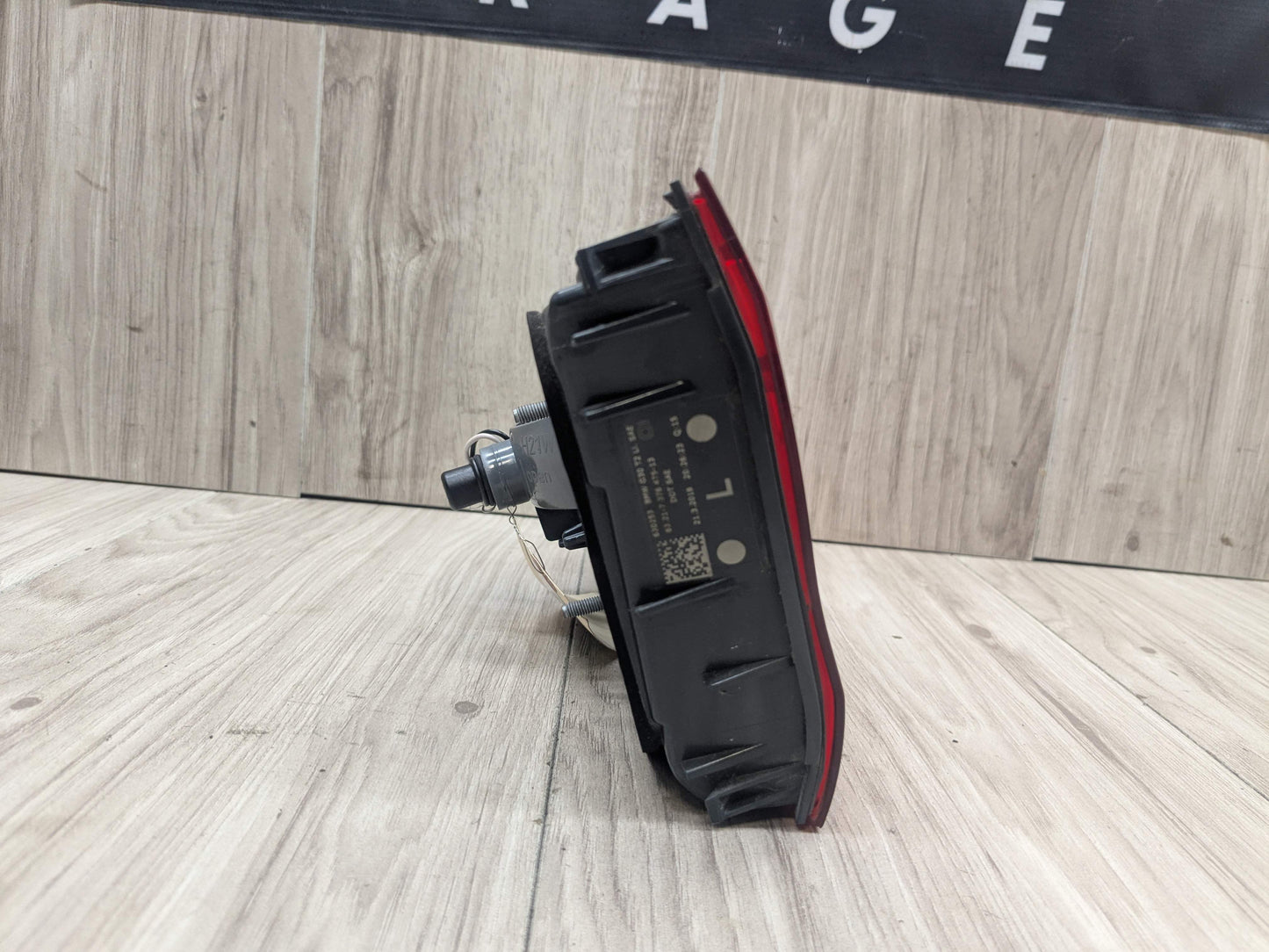 17-20 OEM BMW F90 G30 530 540 M550 M5 Rear Left Driver Inner Trunk Tail Light