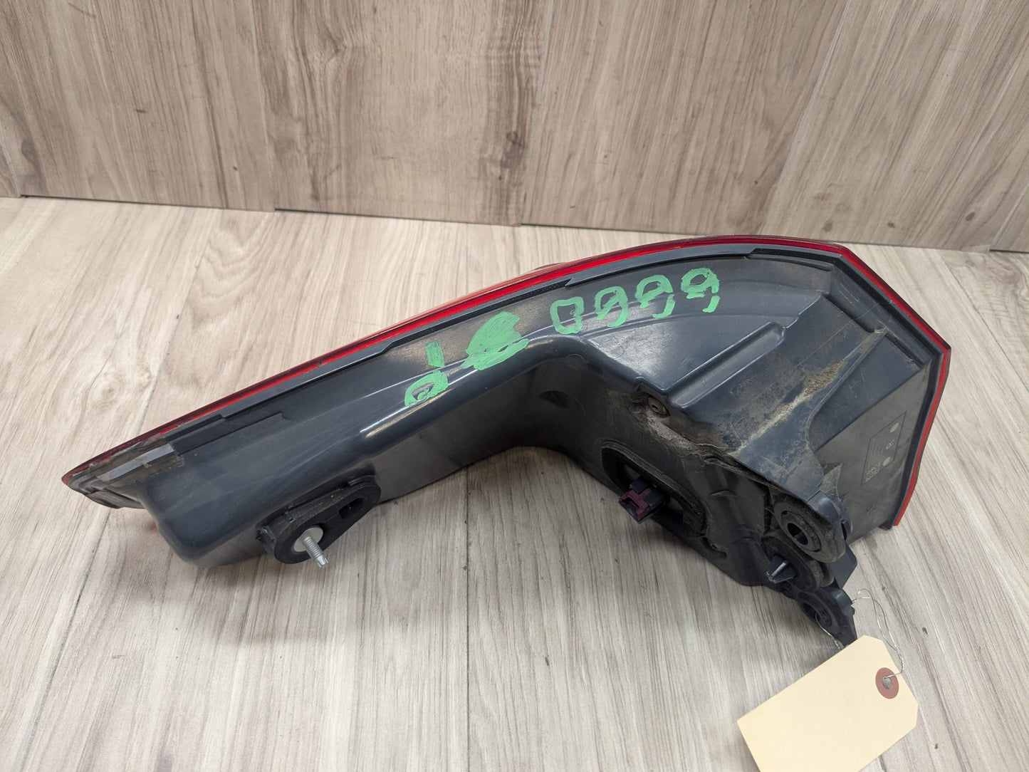 17-20 OEM BMW F90 G30 530 540 M550 M5 Rear Passenger Side Outer Tail Light