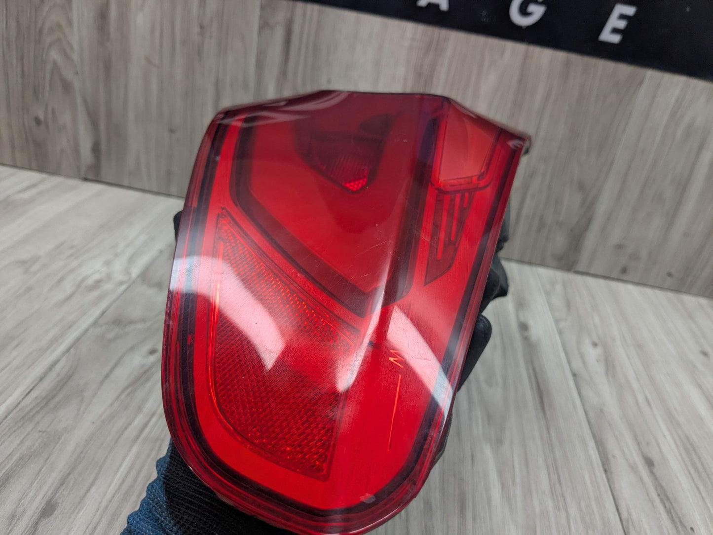 17-20 OEM BMW F90 G30 530 540 M550 M5 Rear Passenger Side Outer Tail Light