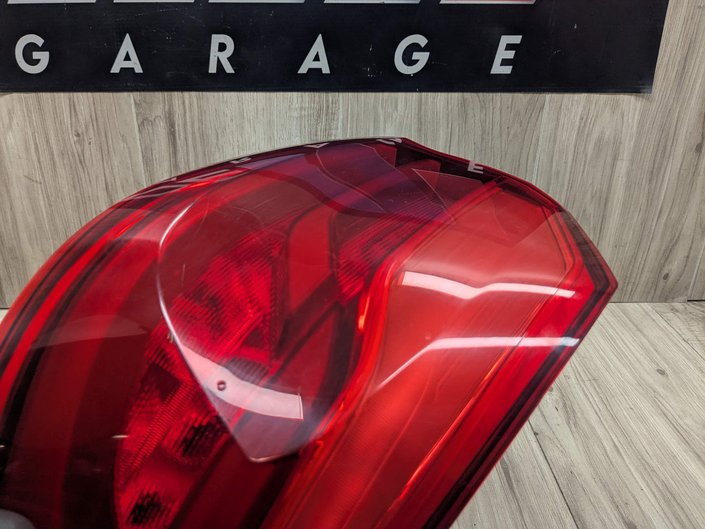 17-20 OEM BMW F90 G30 530 540 M550 M5 Rear Passenger Side Outer Tail Light