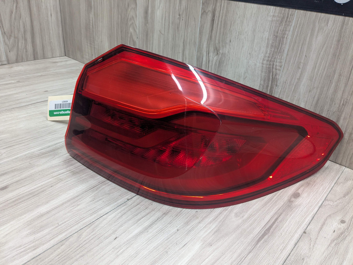 17-20 OEM BMW F90 G30 530 540 M550 M5 Rear Passenger Side Outer Tail Light