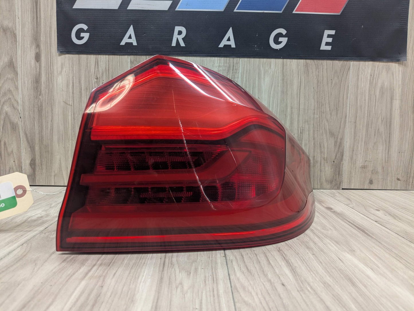 17-20 OEM BMW F90 G30 530 540 M550 M5 Rear Passenger Side Outer Tail Light