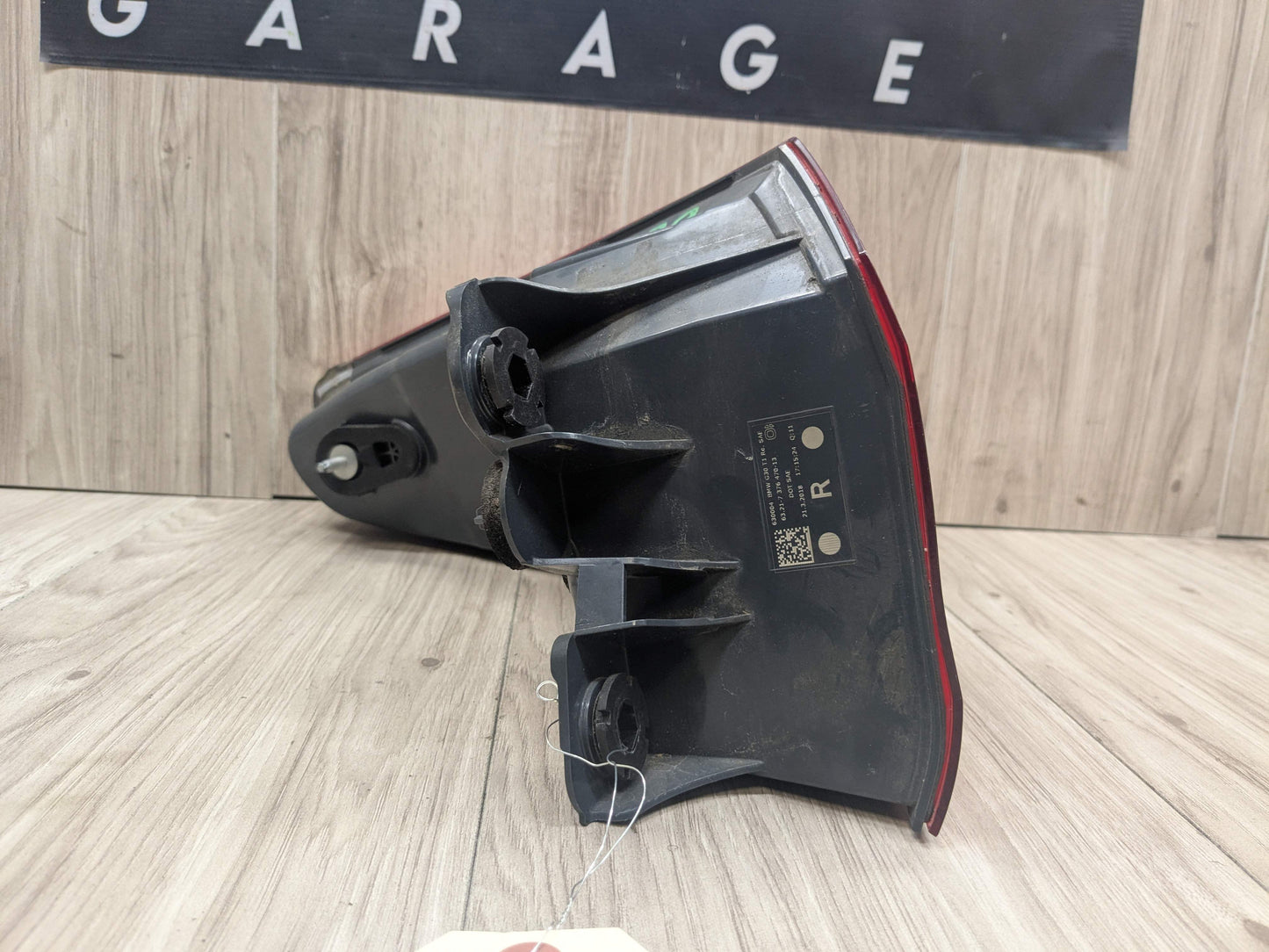 17-20 OEM BMW F90 G30 530 540 M550 M5 Rear Passenger Side Outer Tail Light