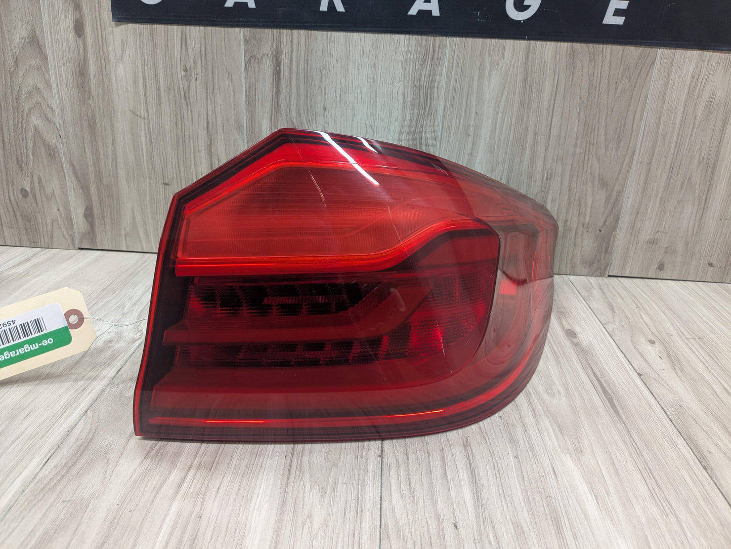17-20 OEM BMW F90 G30 530 540 M550 M5 Rear Passenger Side Outer Tail Light