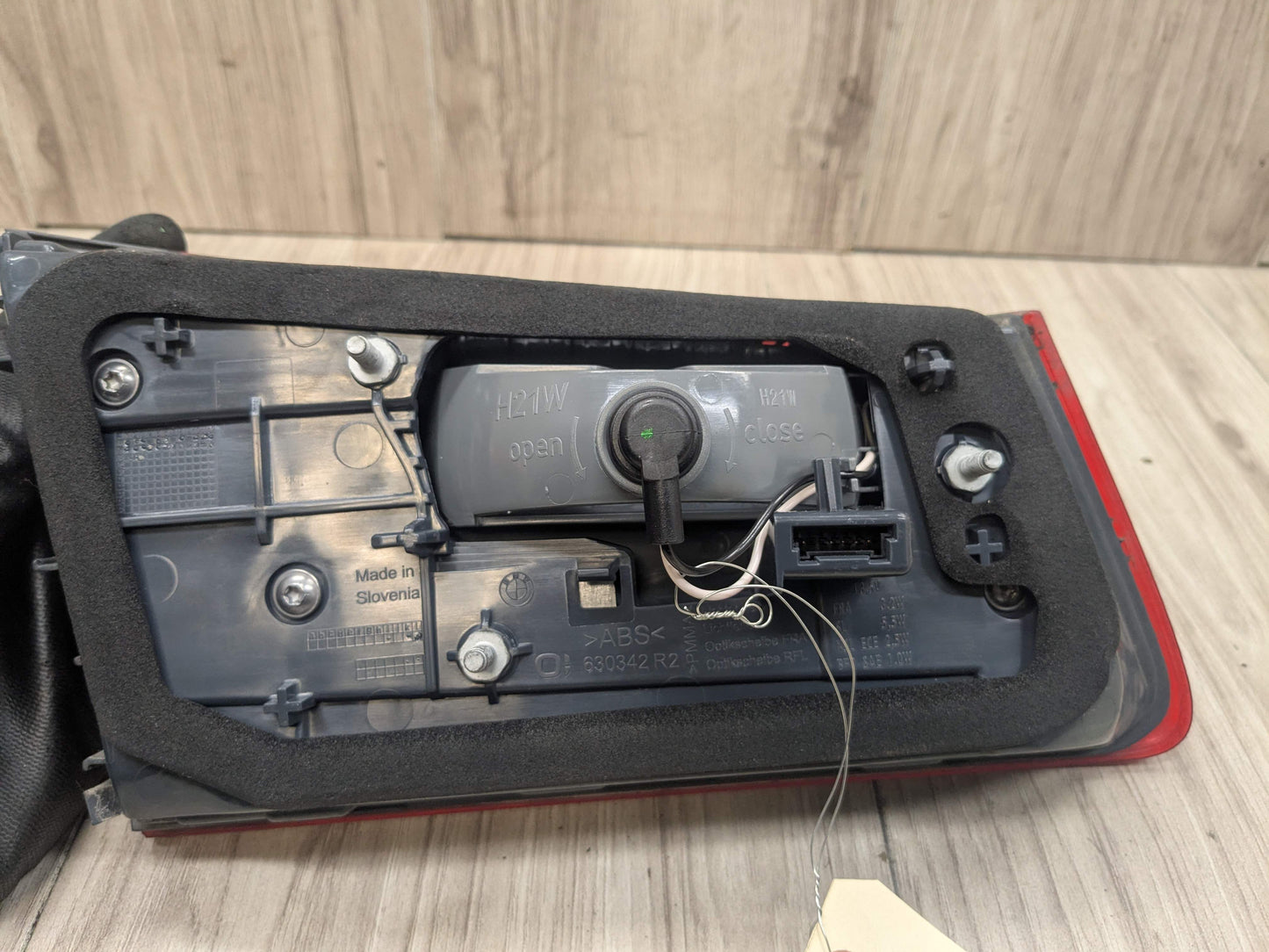 17-20 OEM BMW F90 G30 530 540 M550 M5 Rear Right Passenger Trunk Tail Light