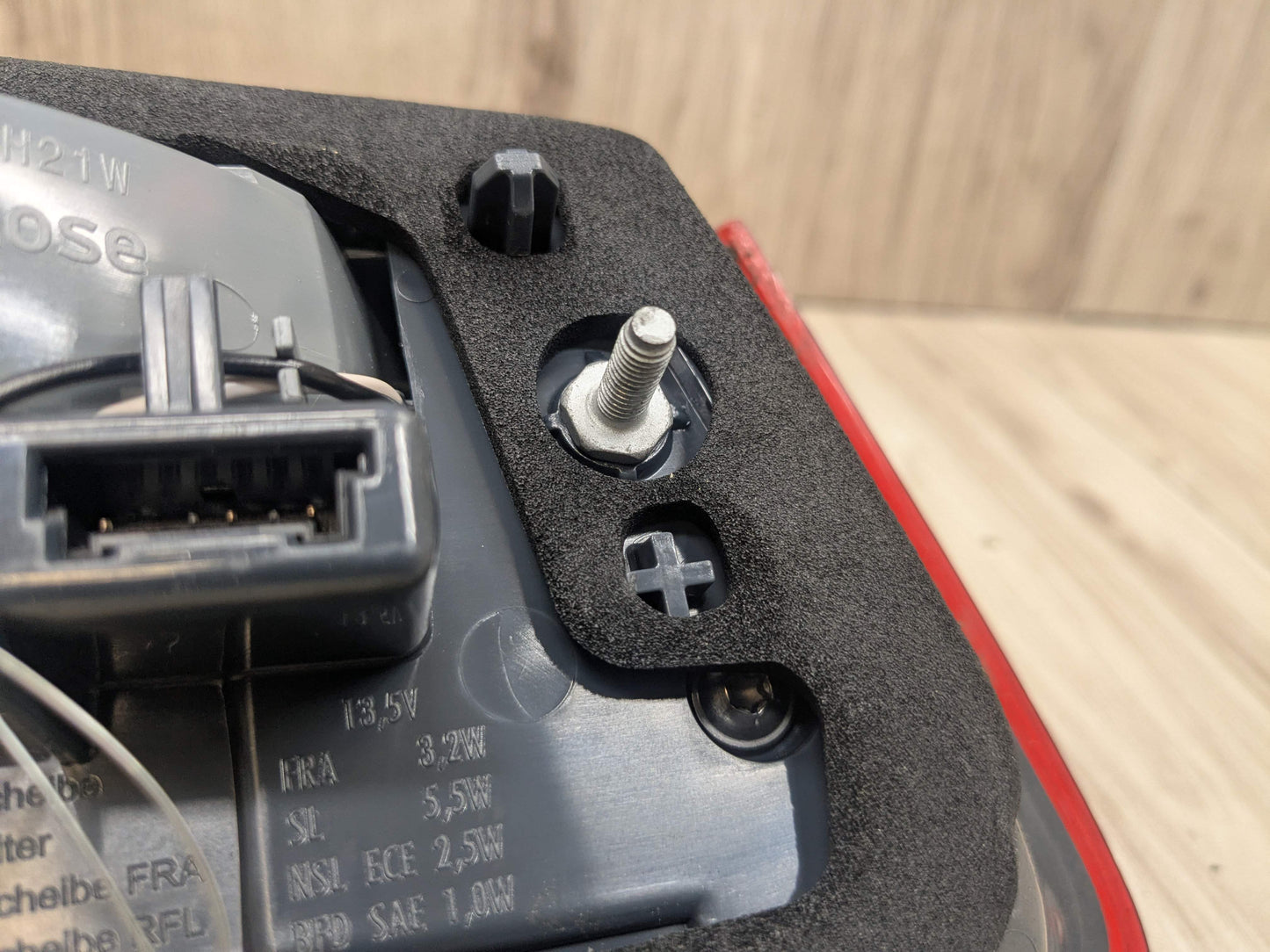 17-20 OEM BMW F90 G30 530 540 M550 M5 Rear Right Passenger Trunk Tail Light