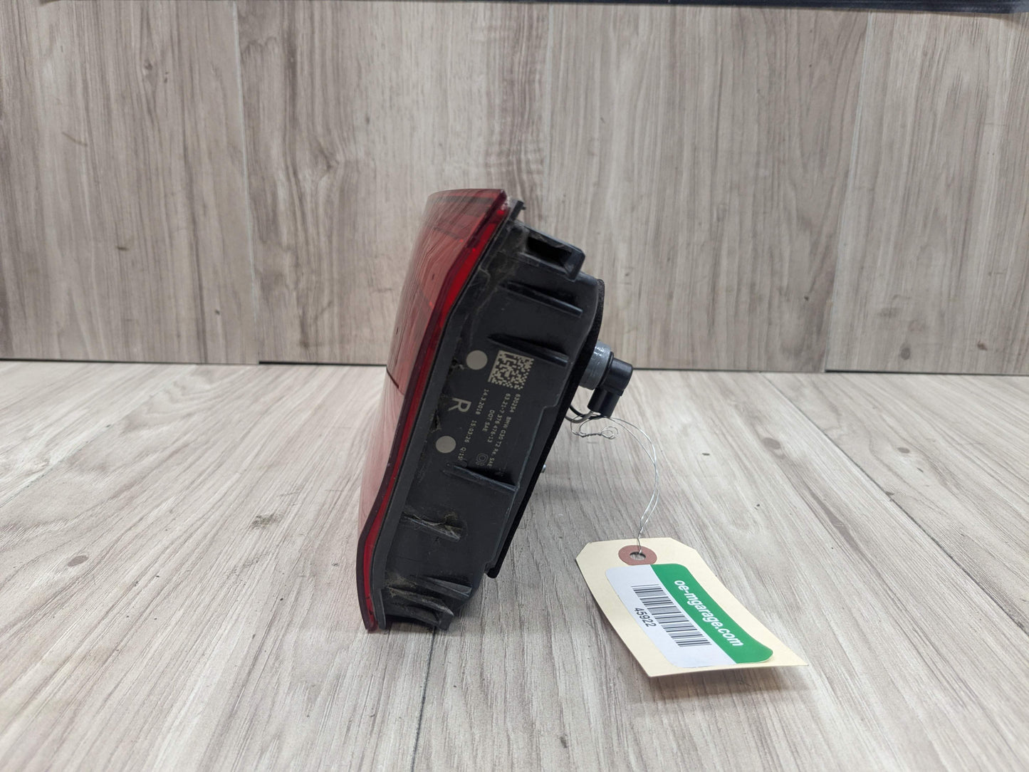 17-20 OEM BMW F90 G30 530 540 M550 M5 Rear Right Passenger Trunk Tail Light