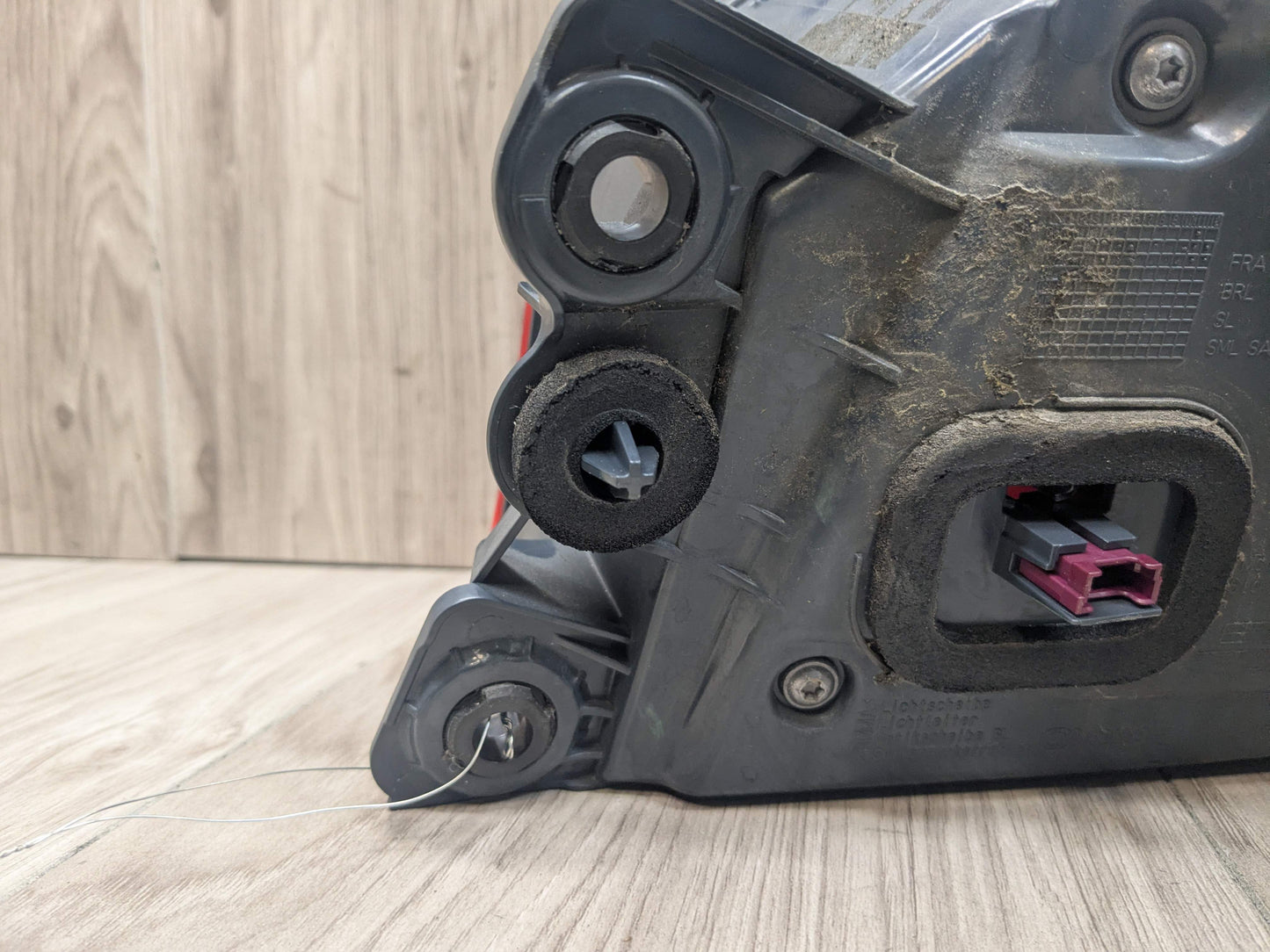 17-20 OEM BMW F90 G30 530 540 M550 M5 Rear Left Driver Side Outer Tail Light