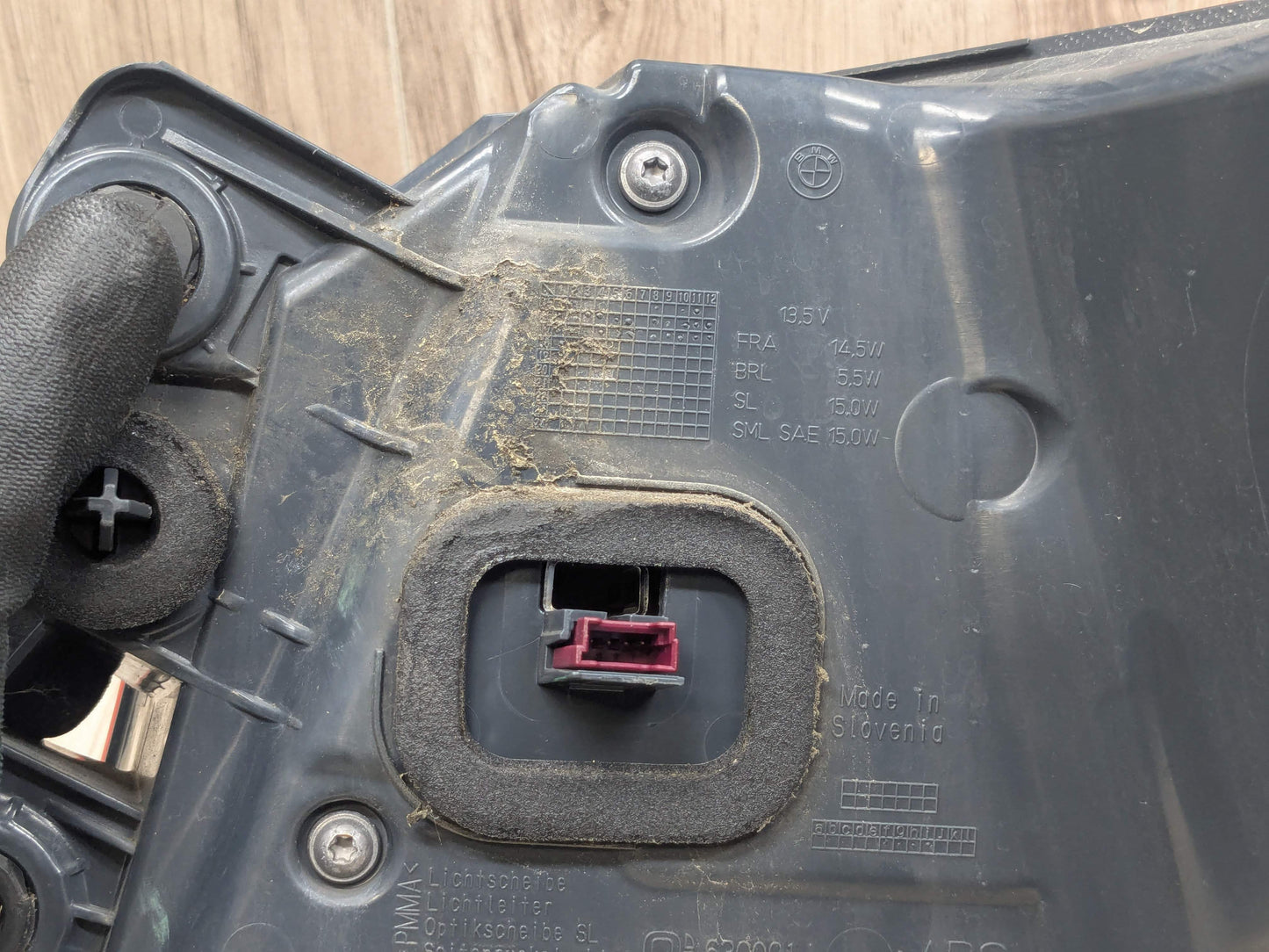 17-20 OEM BMW F90 G30 530 540 M550 M5 Rear Left Driver Side Outer Tail Light