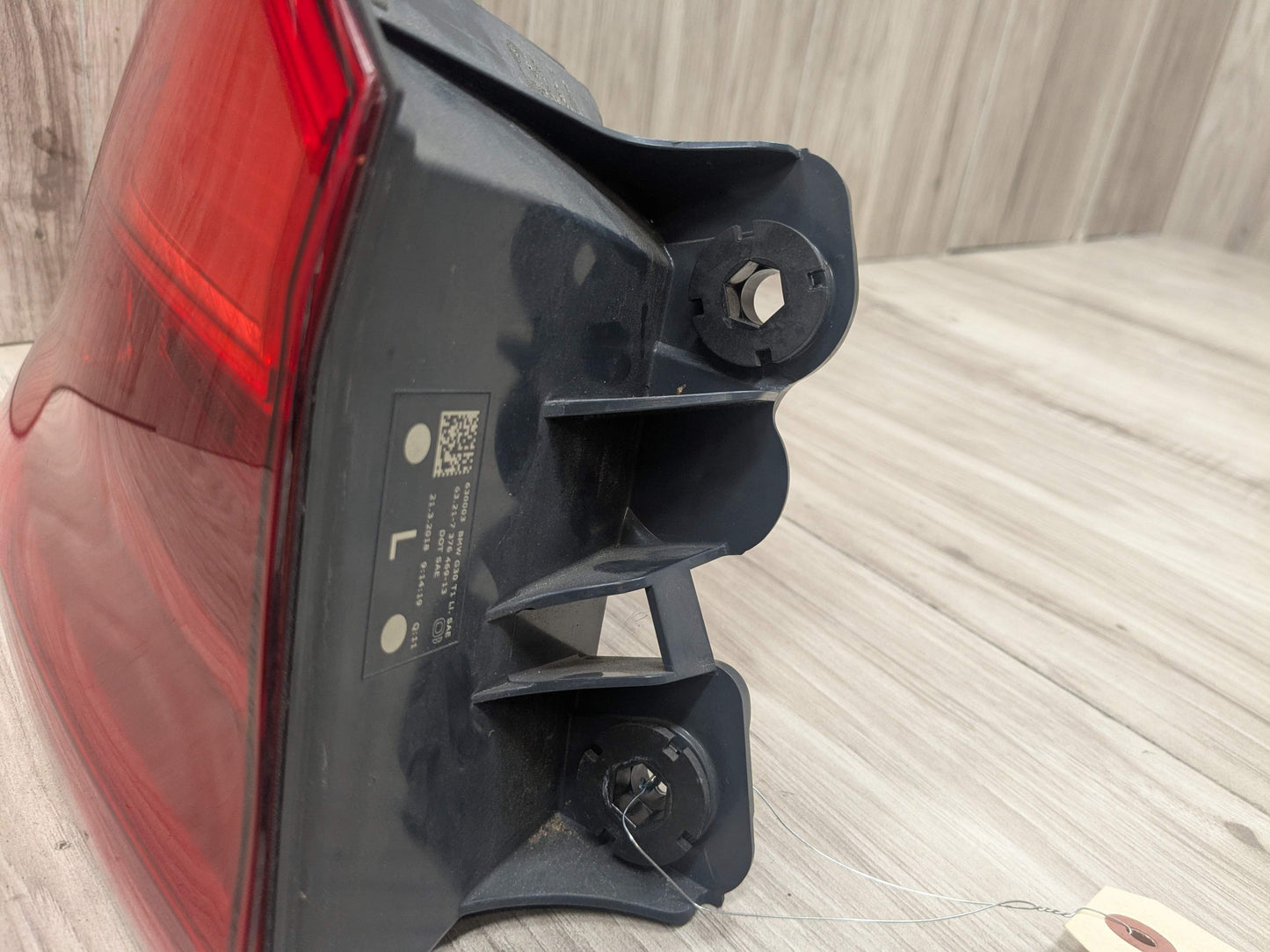 17-20 OEM BMW F90 G30 530 540 M550 M5 Rear Left Driver Side Outer Tail Light