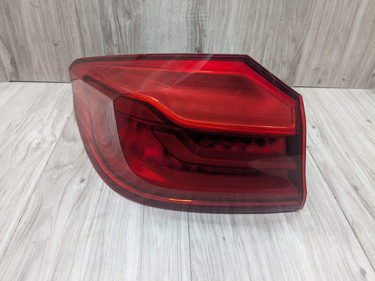 17-20 OEM BMW F90 G30 530 540 M550 M5 Rear Left Driver Side Outer Tail Light